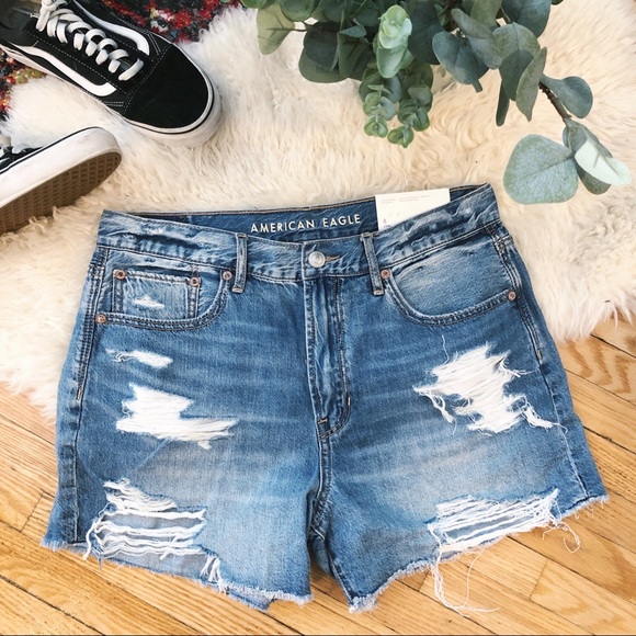 American Eagle Outfitters Pants - NWT American Eagle '90s Boyfriend Denim Short